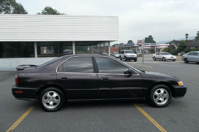 1997 Honda Accord Elite,nav,moon,dvd,chrome Wheels