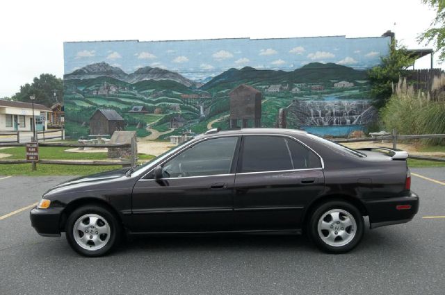 1997 Honda Accord Elite,nav,moon,dvd,chrome Wheels