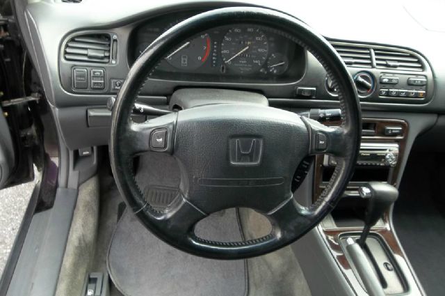 1997 Honda Accord Elite,nav,moon,dvd,chrome Wheels