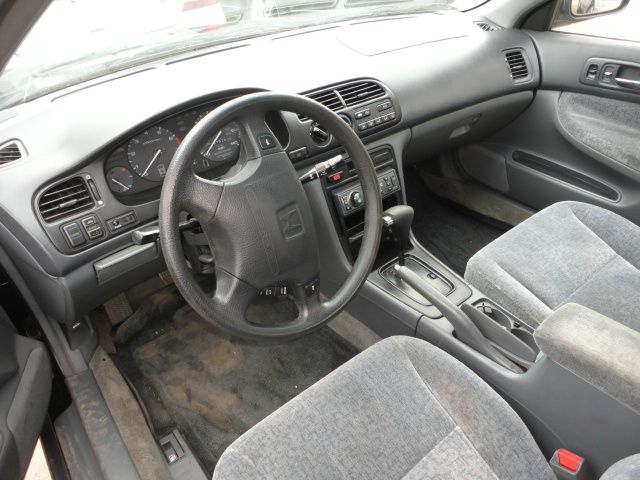 1997 Honda Accord ZQ8 LS