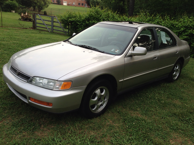 1997 Honda Accord Elite,nav,moon,dvd,chrome Wheels