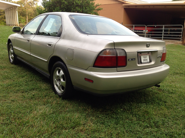 1997 Honda Accord Elite,nav,moon,dvd,chrome Wheels