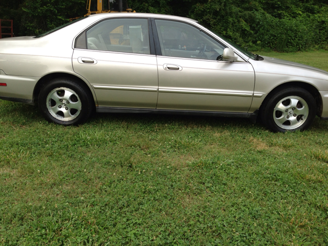 1997 Honda Accord Elite,nav,moon,dvd,chrome Wheels