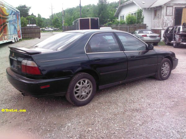 1997 Honda Accord 2dr Supercab 126 WB Sport