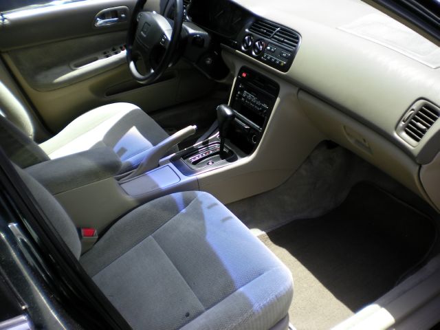 1997 Honda Accord 2dr Supercab 126 WB Sport