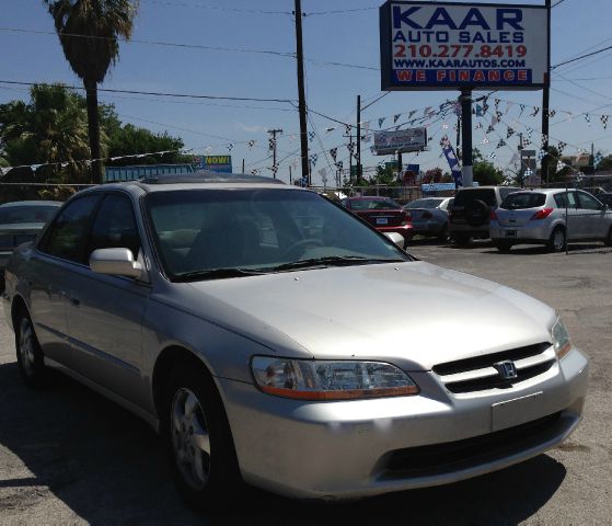 1998 Honda Accord ZQ8 LS