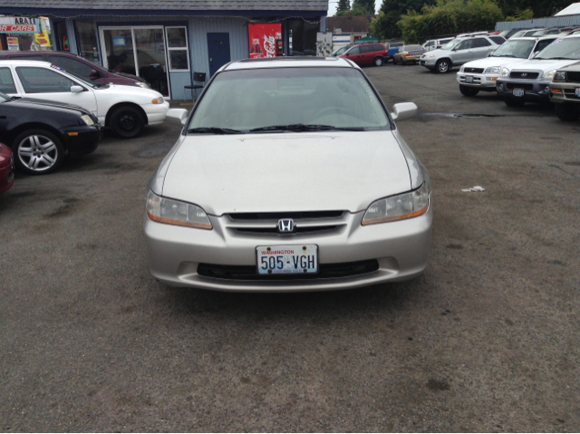 1998 Honda Accord ZQ8 LS