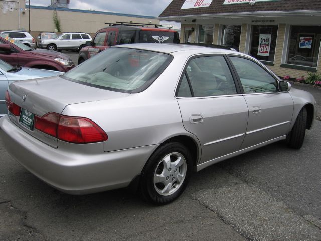 1998 Honda Accord ZQ8 LS