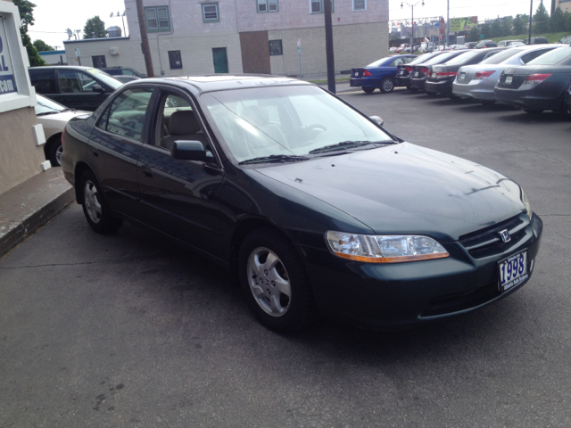 1998 Honda Accord ZQ8 LS