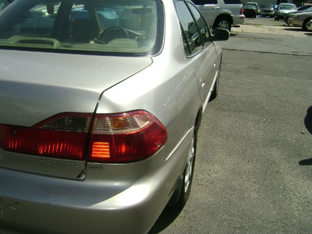 1999 Honda Accord ZQ8 LS