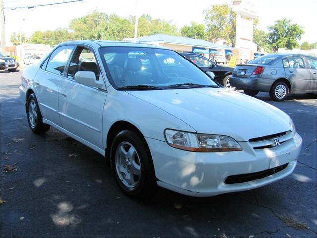 1999 Honda Accord 5dr HB Auto