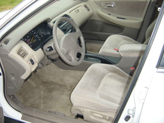 1999 Honda Accord 2dr Supercab 126 WB Sport