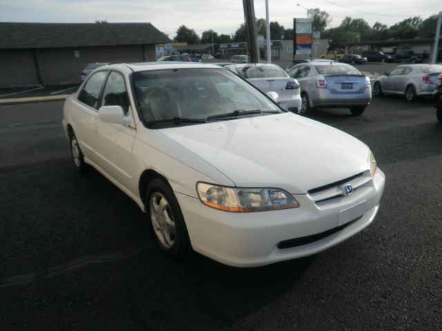 1999 Honda Accord ZQ8 LS