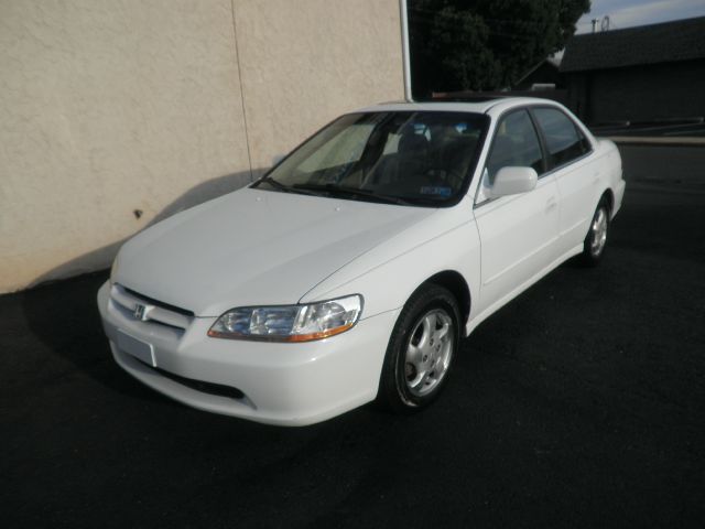 1999 Honda Accord ZQ8 LS