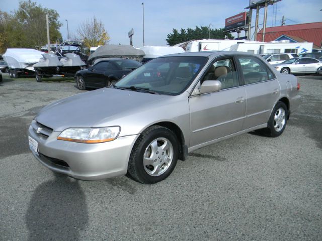 1999 Honda Accord ZQ8 LS