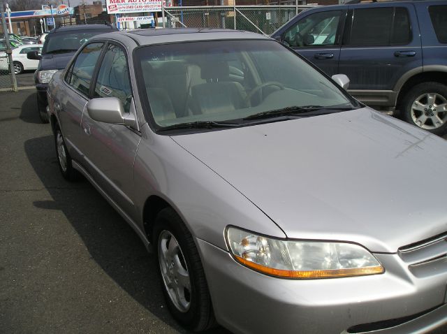 1999 Honda Accord ZQ8 LS