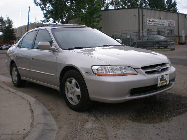 1999 Honda Accord WRX Premium 4-door