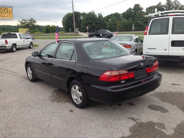 2000 Honda Accord WRX Premium 4-door