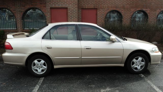 2000 Honda Accord WRX Premium 4-door