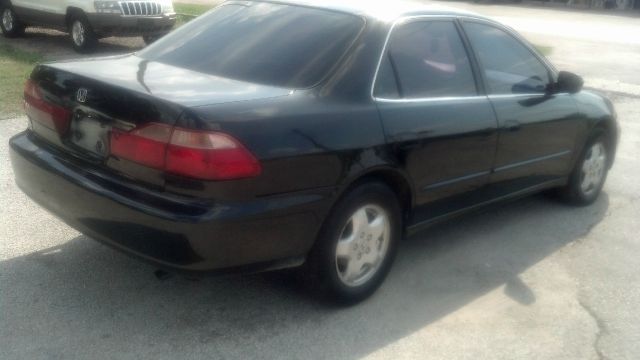 2000 Honda Accord WRX Premium 4-door