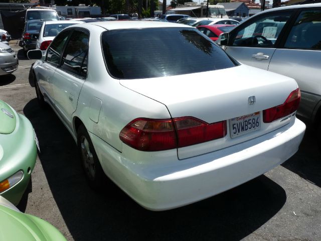 2000 Honda Accord WRX Premium 4-door