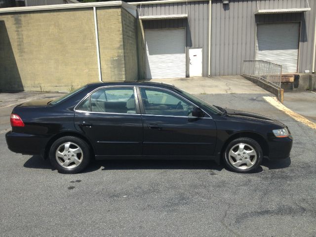 2000 Honda Accord ZQ8 LS