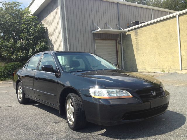 2000 Honda Accord ZQ8 LS