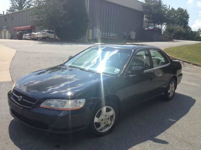 2000 Honda Accord ZQ8 LS