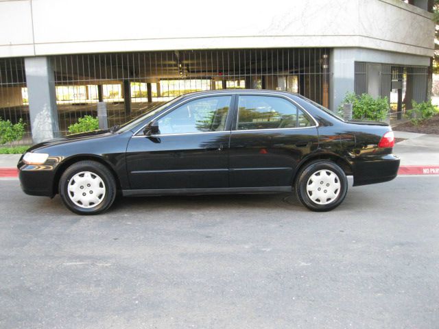 2000 Honda Accord 4DR SE (roof)