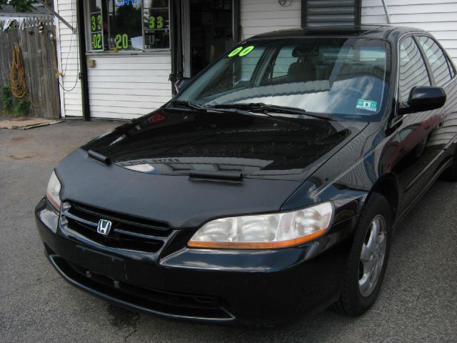 2000 Honda Accord ZQ8 LS