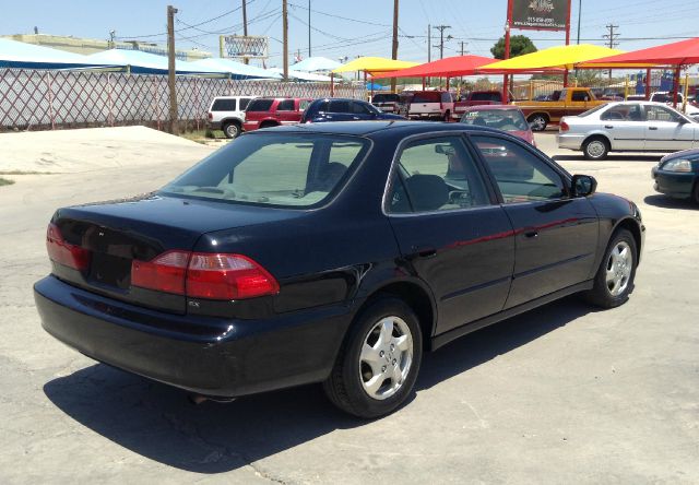 2000 Honda Accord ZQ8 LS