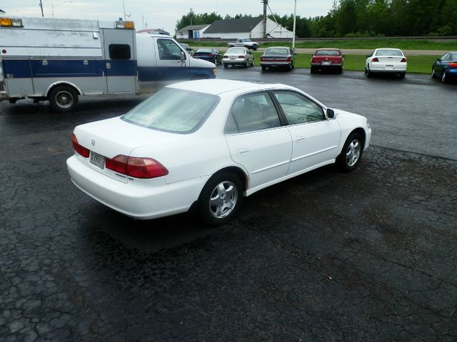 2000 Honda Accord WRX Premium 4-door