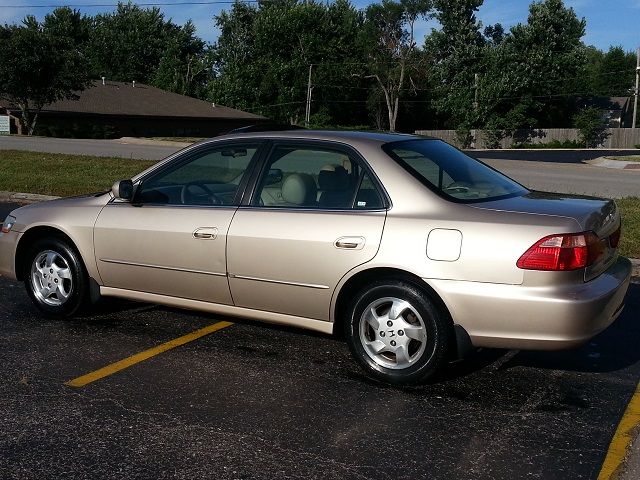 2000 Honda Accord 2.0T Quattro AWD