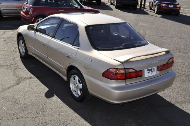 2000 Honda Accord WRX Premium 4-door