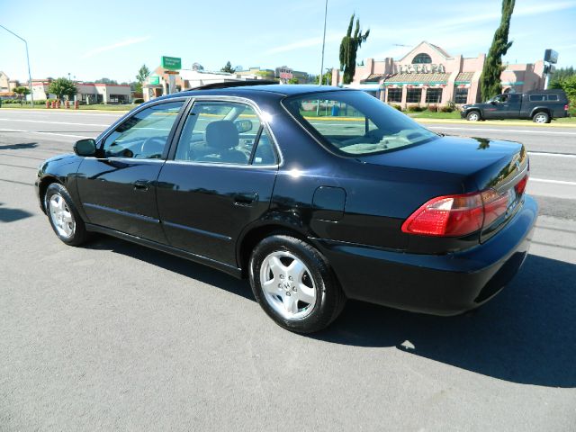 2000 Honda Accord WRX Premium 4-door