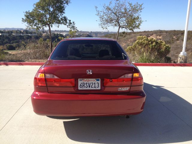 2000 Honda Accord 2.0L Premium AWD