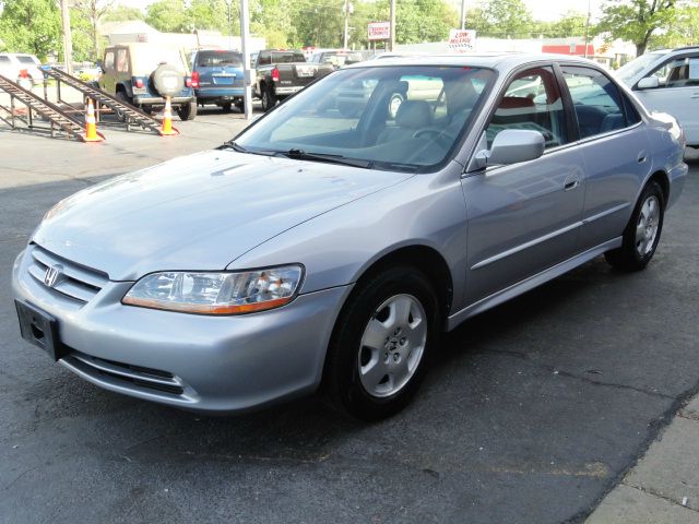 2001 Honda Accord 2010 Volkswagen SE