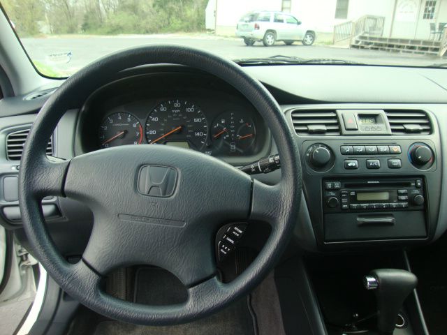 2001 Honda Accord EXT CAB 134.0 WB 2WD LT1