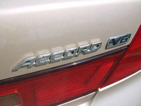 2001 Honda Accord 2.5i AWD Sedan