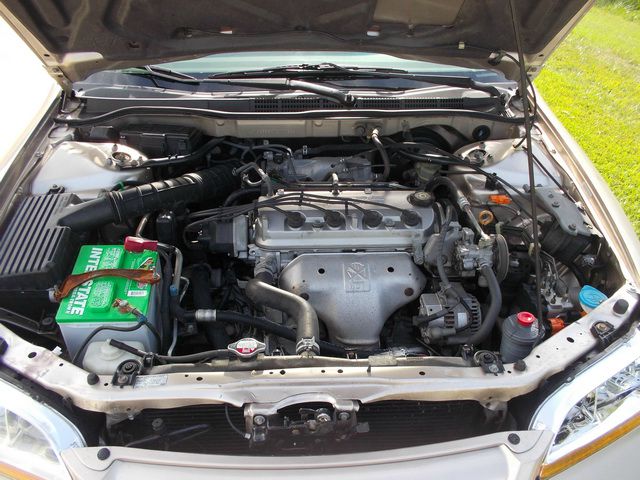 2001 Honda Accord ZQ8 LS