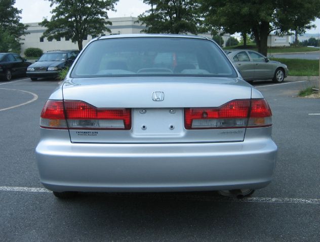 2002 Honda Accord 4dr Sdn SES Standard