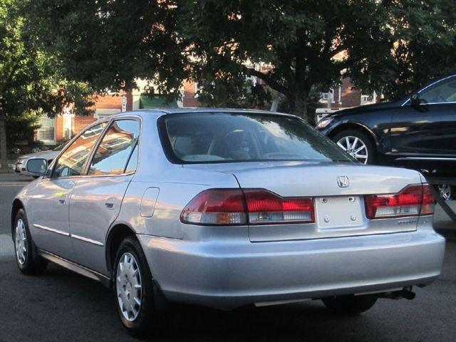 2002 Honda Accord 4 DR Sportwagen TDI (R)