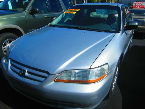 2002 Honda Accord 4dr Sdn SES Standard