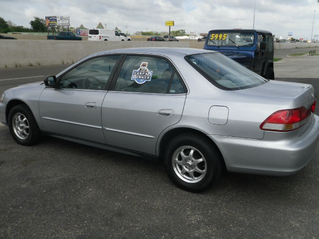 2002 Honda Accord 4dr Sdn SES Standard