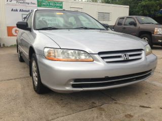 2002 Honda Accord 4dr Sdn SES Standard