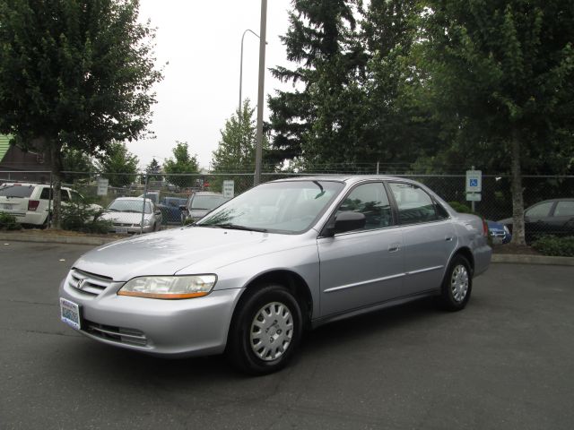 2002 Honda Accord 4dr Sdn SES Standard