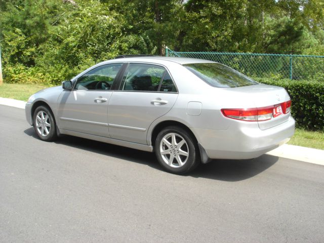 2003 Honda Accord 4WD Ext Cab 134.0 SLE2