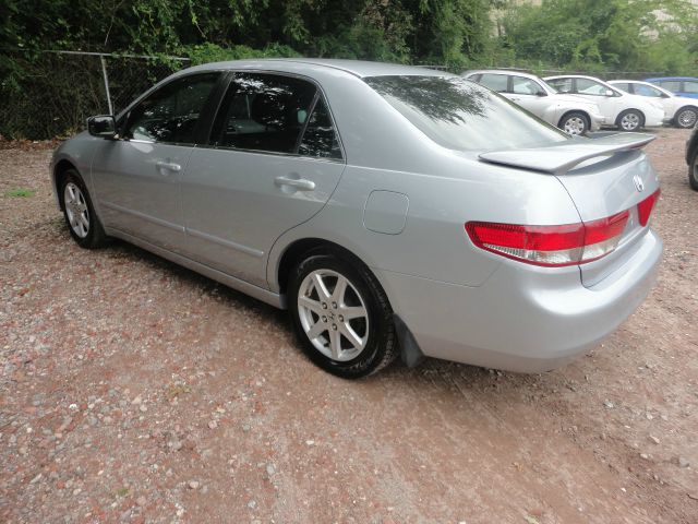 2003 Honda Accord 4WD Ext Cab 134.0 SLE2