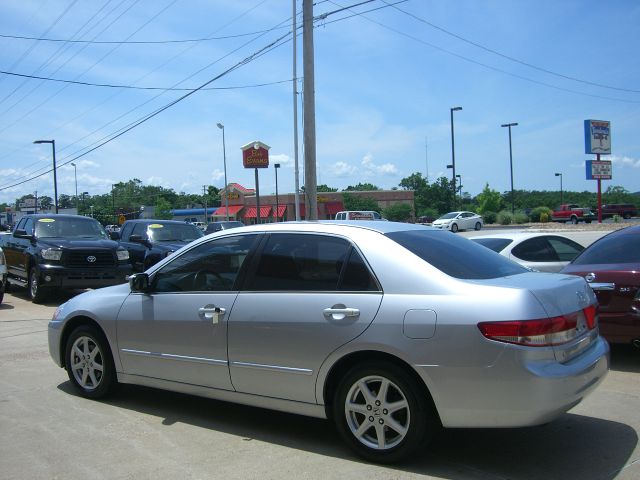 2003 Honda Accord 4WD Ext Cab 134.0 SLE2