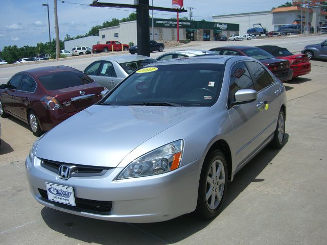 2003 Honda Accord 4WD Ext Cab 134.0 SLE2